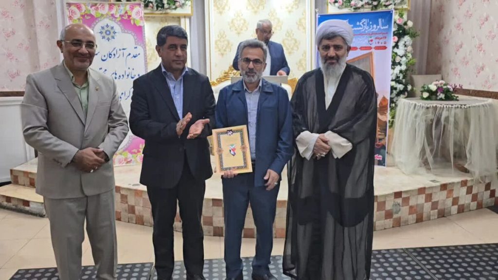 ۸۰ آزاده سرافراز شهرستان بابلسر تجلیل شدند