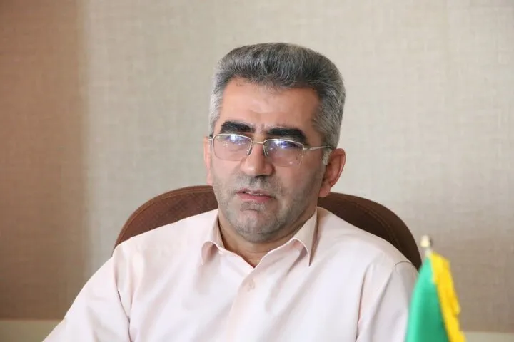 خیران سمنان به یاری دانش آموزان نیازمند آمدند