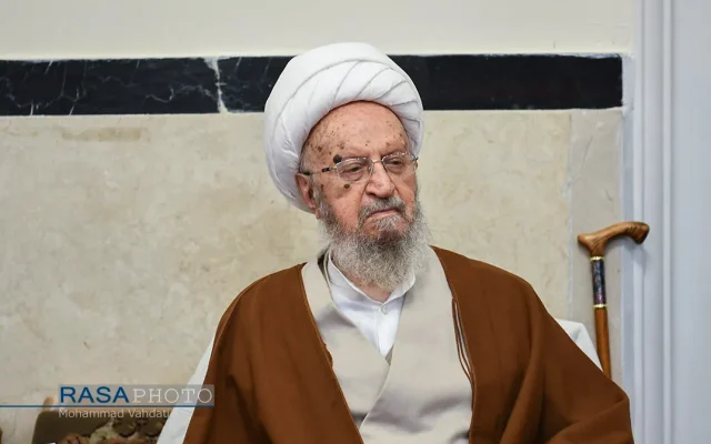 زنده نگه‌داشتن یاد شهدای روحانی، ضامن تداوم فرهنگ جهاد است