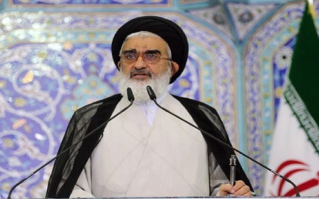 رهبر انقلاب جوانان را به علم‌آموزی همراه با اخلاق و تقوا فراخواندند/ کشف حجاب، هم حرام شرعی و هم حرام سیاسی است
