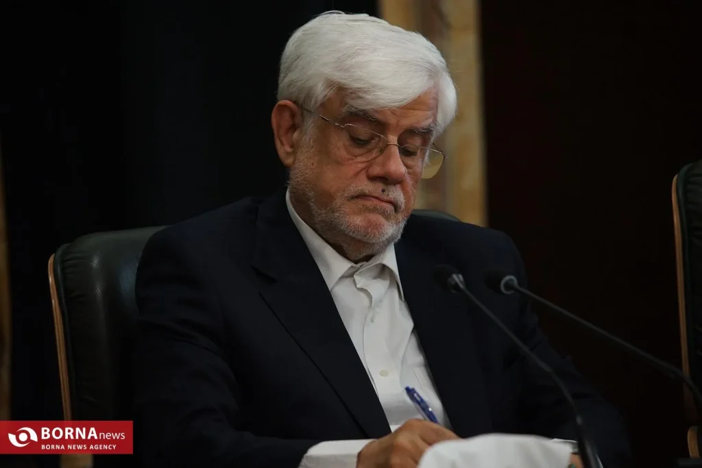 عهد دولت؛ شانه‌به‌شانه کنار رئیس‌جمهور