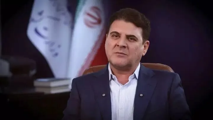 شهرداری‌ها و فرمانداری‌ها از واژگان بیگانه استفاده نکنند