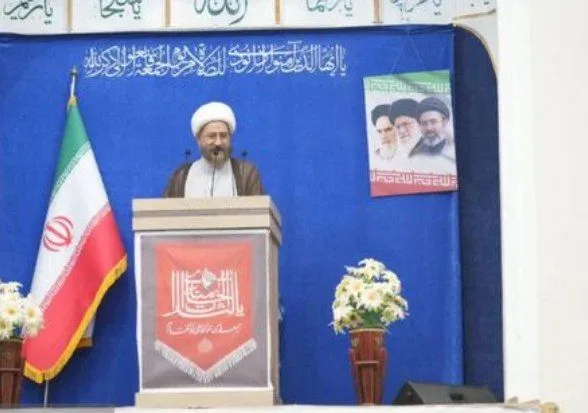 جنگ ما با آمریکا دفاعی است/ دولت برای مقابله با جنگ اقتصادی آرایش بگیرد