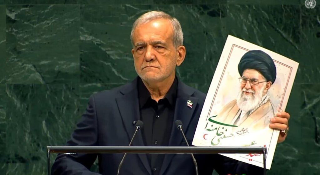 مردم ایران با قدرت از کشورشان در برابر تروریسم دفاع کردند