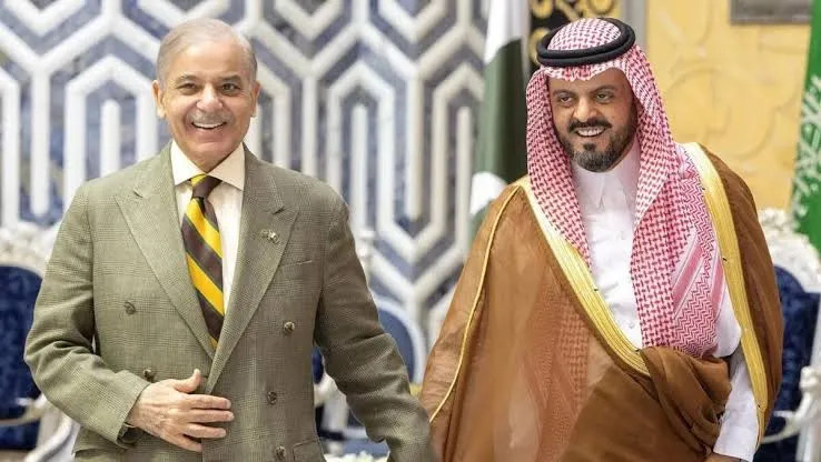 فایننشال تایمز: پاکستان بر اساس توافق امنیتی مجبور به دفاع از عربستان خواهد شد
