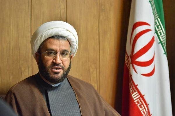 دعوت شورای هماهنگی تبلیغات اسلامی فارس از مردم برای حمل پرچم و دلنوشته