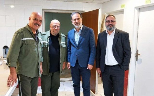 حضور زنجانپور دیدار با جانِ تئاتر است