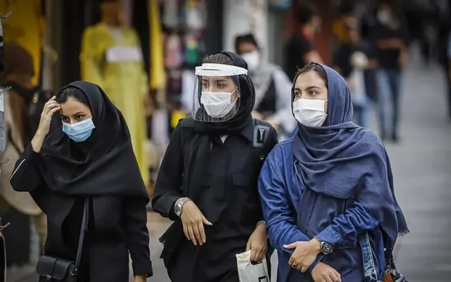 وزارت بهداشت: کرونا دیگر یک بیماری بومی شده و با آن شدت مرگ و میر ایجاد نمی‌کند