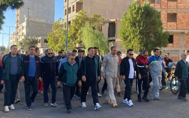 همایش پیاده روی خانوادگی در میاندوآب برگزار شد