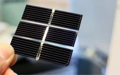 سلول خورشیدی زیر آب در عمق ۱۰ متری برق تولید کرد