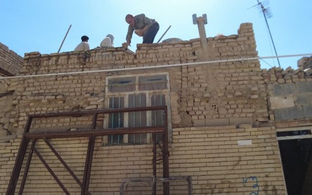 خدمتی از جهادگران فاطمی یزد؛ از واکسیناسیون دام تا تعمیر خانه محرومان