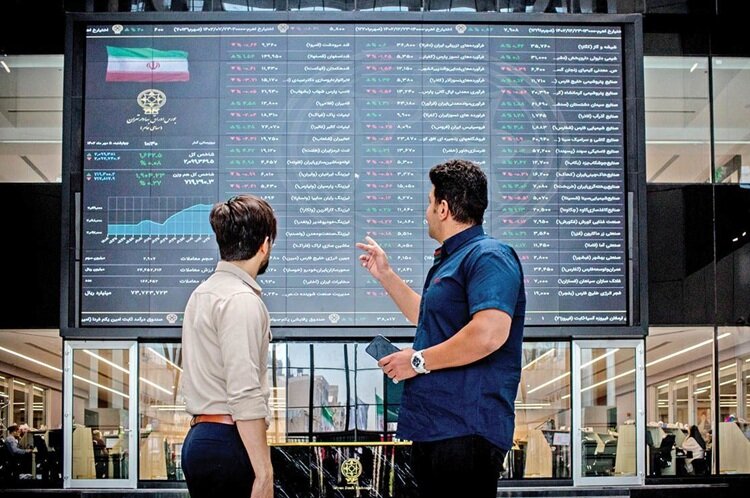 بورس سرخ شد / شاخص کل ۱۱۷ هزار واحد ریخت / فشار فروش در بازار بالا گرفت