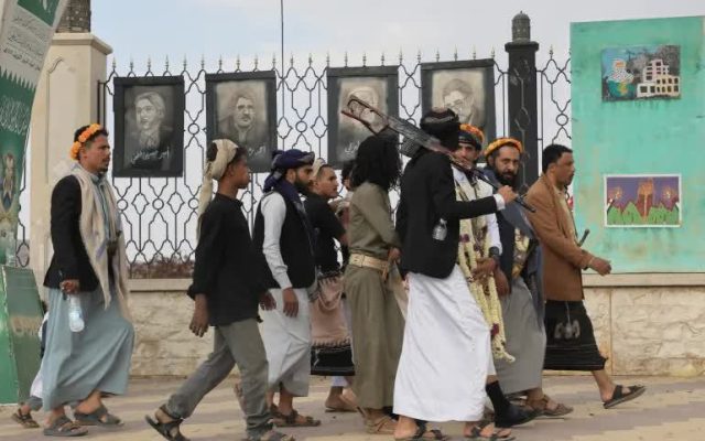 الاخبار: سقوط ده‌ها تیپ و بازپس‌گیری مواضع راهبردی؛ معادلات ساحل غربی یمن تغییر کرد