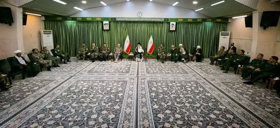 تجربه دفاع مقدس چراغ راه رزمندگان در جنگ امروز است