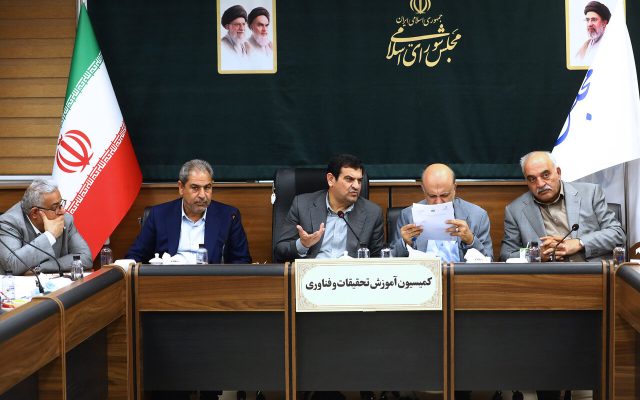 تعهد پزشکان برای خدمت در مناطق کمبرخوردار اصلاح شد