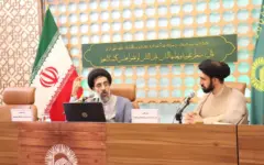 تقلیل حوزه به نهاد آموزشی به انزوای تاریخی روحانیت منجر می‌شود