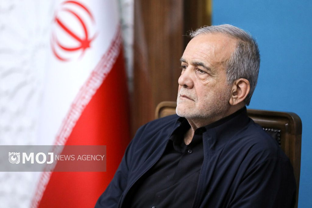 دیدار و گفتوگوی رئیس جمهوری ایران با سردبیران رسانههای آمریکایی