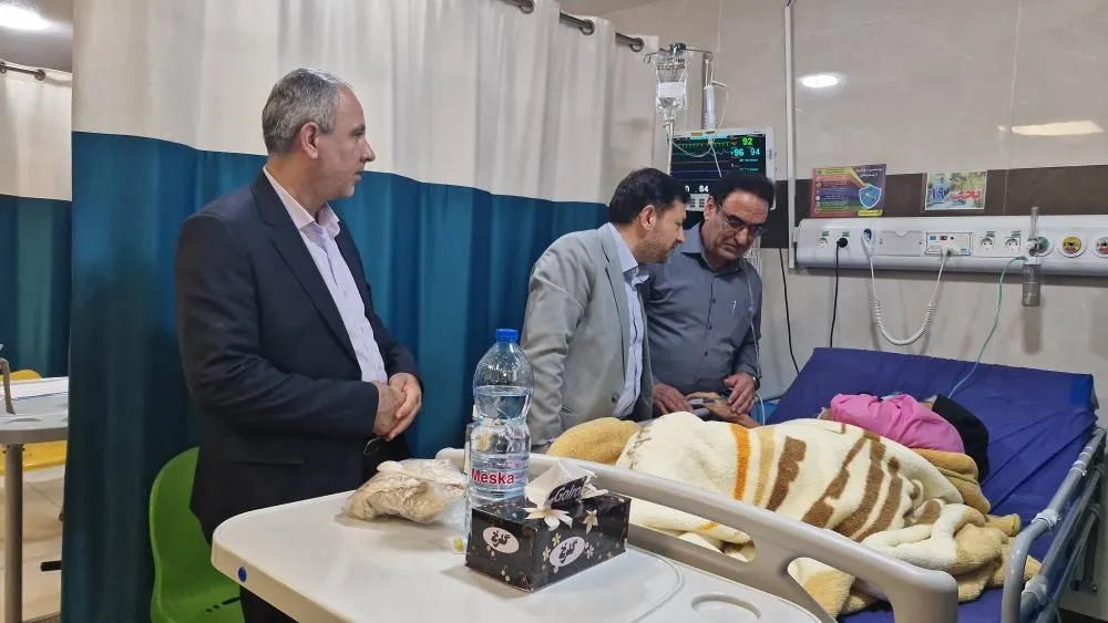 رئیس کل دادگستری بوشهر از مراکز درمانی بازدید کرد/ دستور ویژه برای پیگیری مطالبات مردمی