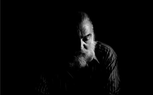 پرویز مشکاتیان؛ صدای سنتور، شعر و اعتراض در موسیقی ایران / قصه زندگی و میراث آهنگساز «بیداد»