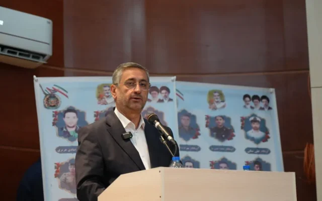 خانواده شهدا، اسوه ایمان و تقوی در جامعه هستند