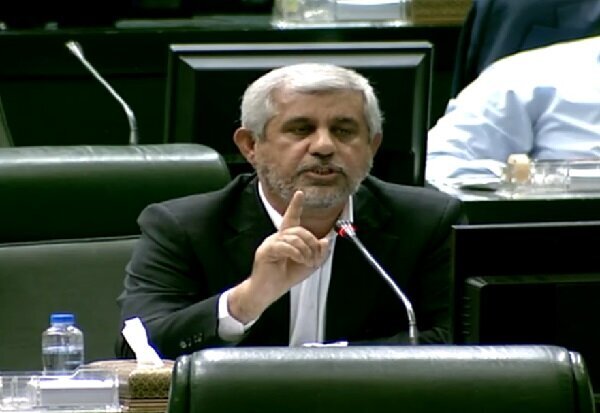 عضو کمیسیون امنیت ملی: آمریکا یک راه بیشتر ندارد و آن این است که به دنیا اعلام کند تسلیم اراده ملت ایران شده است