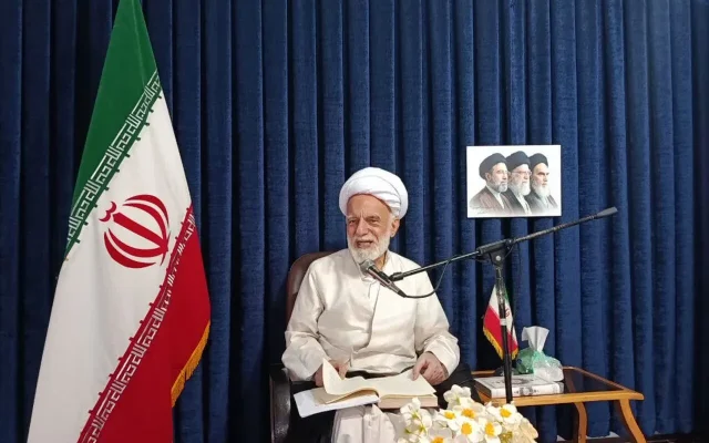 آیت‌الله دری: مشکلات نباید مانع تحصیل علم و دانش شود
