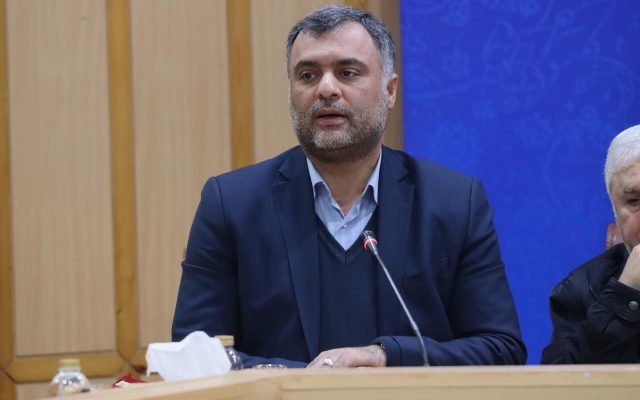 نشست مشترک رحمتزاده با رئیس فراکسیون گردشگری/ تأکید بر توسعه ظرفیتهای مناطق آزاد و گردشگری