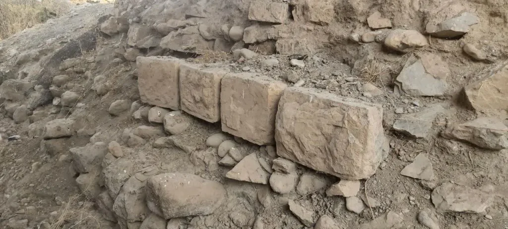 نمایان شدن بقایای یک پل تاریخی در بروجرد