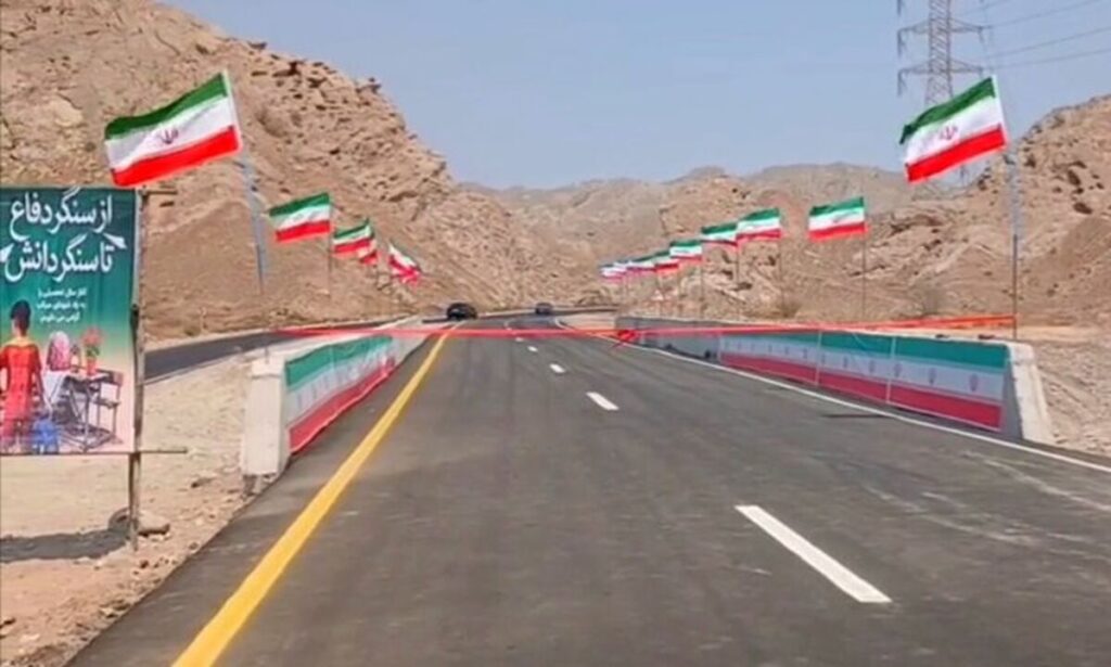 پل‌های محور بندرعباس-رودان با اعتبار ۴۷ میلیارد تومانی به بهره‌برداری رسید
