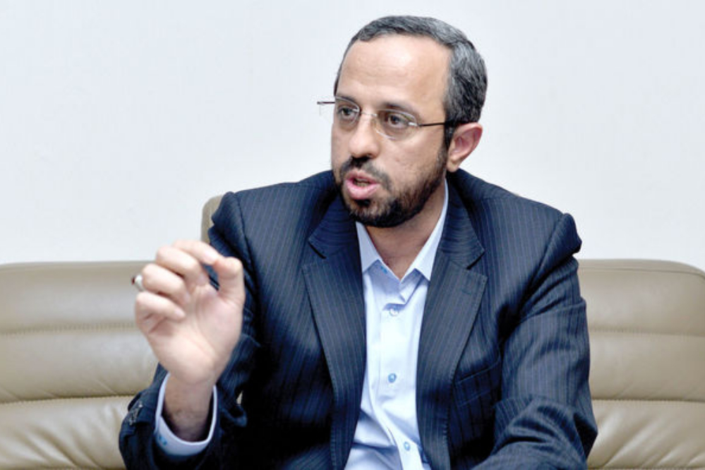 احدیان: باید با آمادگی برای جنگ، آمریکا را به تفاهمنامه اسلامآباد بازگرداند