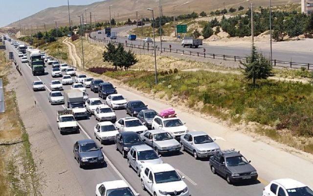 ترافیک سنگین در محورهای شمالی و زیارتی/ تمهیدات پلیس برای مدیریت موج بازگشت مسافران