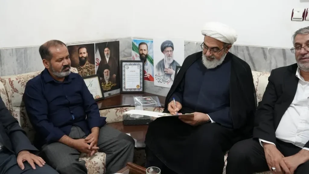 دیدار رئیس سازمان قضایی نیرو‌های مسلح کل کشور با خانواده پاسدار شهید جنگ رمضان
