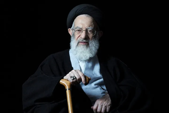 استاندار: تعطیلی روز چهارشنبه در قم در پی برگزاری مراسم تشییع آیت‌الله شبیری زنجانی