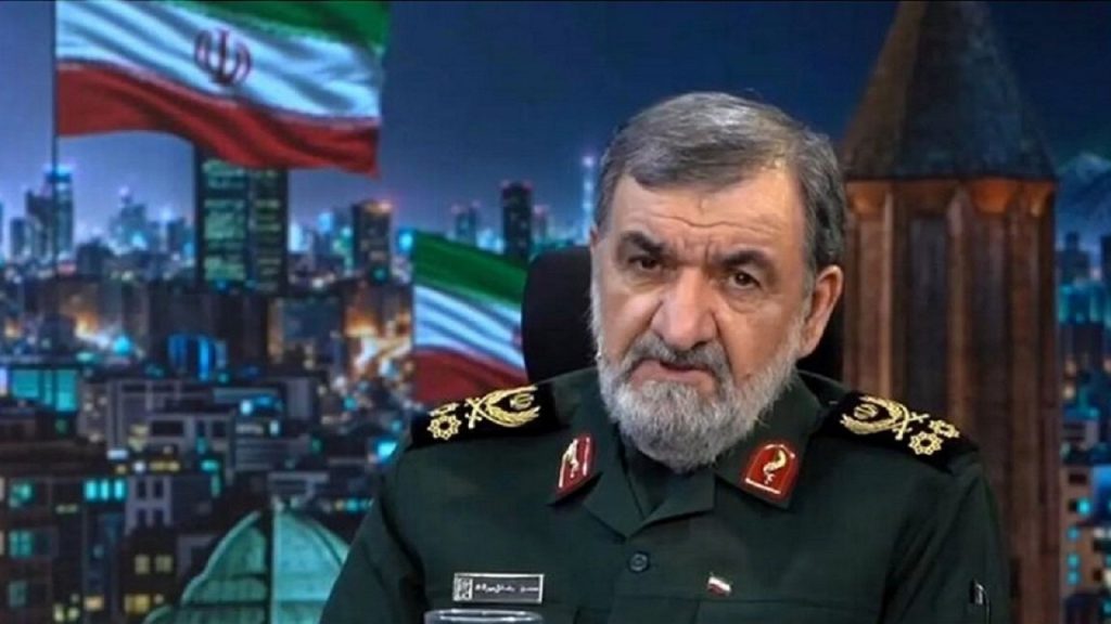 سرلشکر رضایی: شروط ایران با گذشته متفاوت است/ کشورهای منطقه وارد ماجراجویی آمریکا نشوند