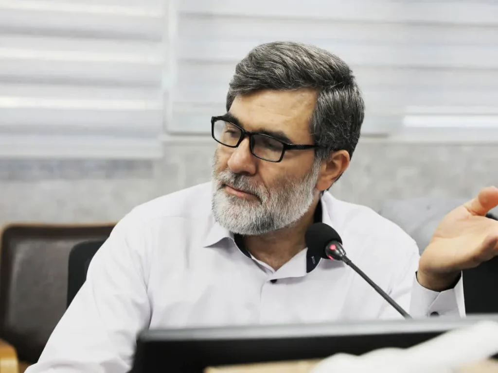 مردم باید از کاربر فضای مجازی به کنشگر حکمرانی تبدیل شوند