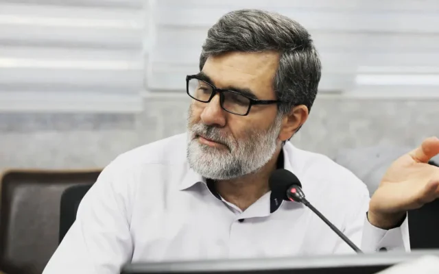 مردم باید از کاربر فضای مجازی به کنشگر حکمرانی تبدیل شوند