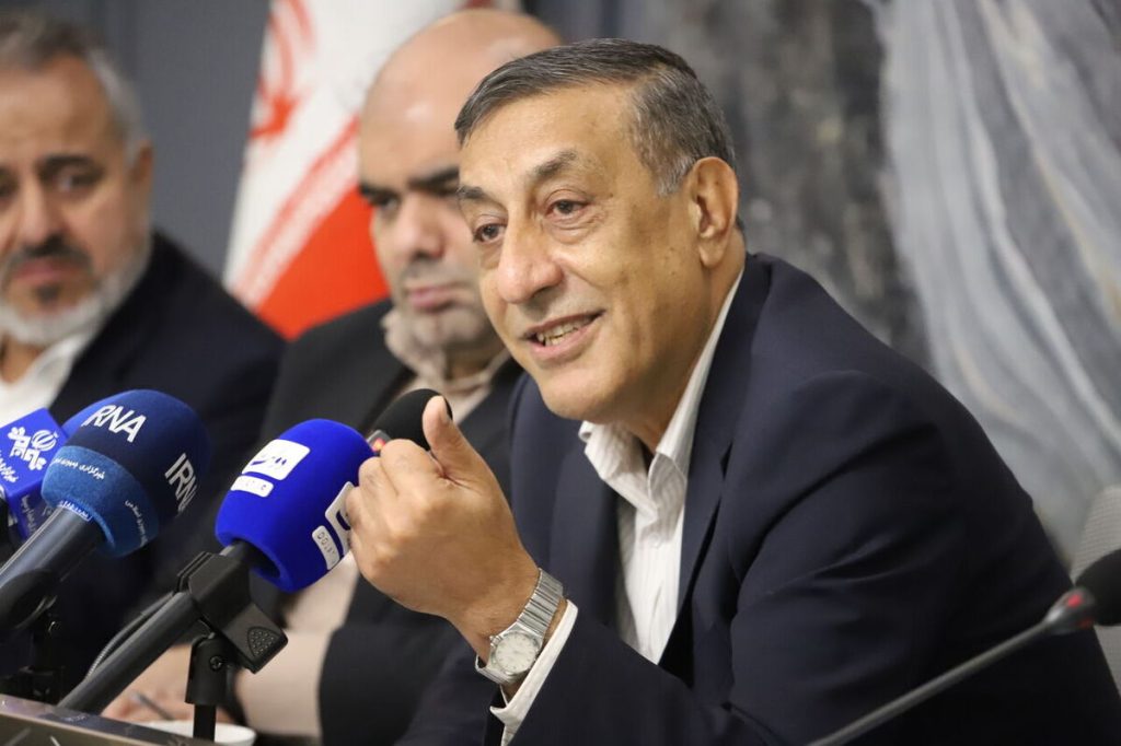 ایرانی دفاع از هویت، تاریخ و تمامیت ارضی خود را خوب بلد است