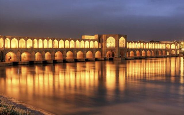 تخصیص آب به تالاب گاوخونی یک ضرورت است