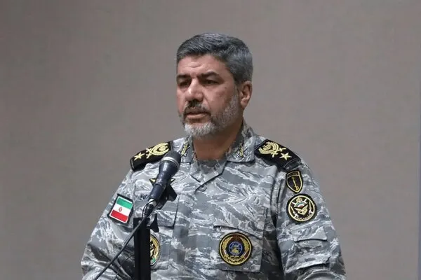 سخنگوی ارتش: ما مقابل دشمنانی ایستاده‌ایم که هیچ کشوری در جهان، جرات شلیک یک تیر به سمت آن‌ها را ندارد/ وحدت موجود در داخل کشور، تضمین کننده پیروزی نهایی است