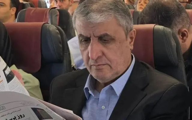 گزارش آسوشیتدپرس از اعتراض ایران علیه اقدام اتریش برای ممانعت از ورود «محمد اسلامی»