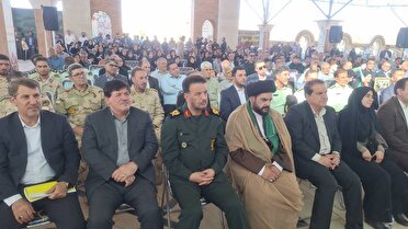 صالح‌آبادِ مهران میزبان میهمانی لاله‌ها و پرچم ۹۵ متری