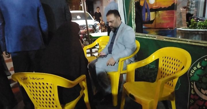 برپایی میز خدمت دادستان لنگرود در تجمع شبانه