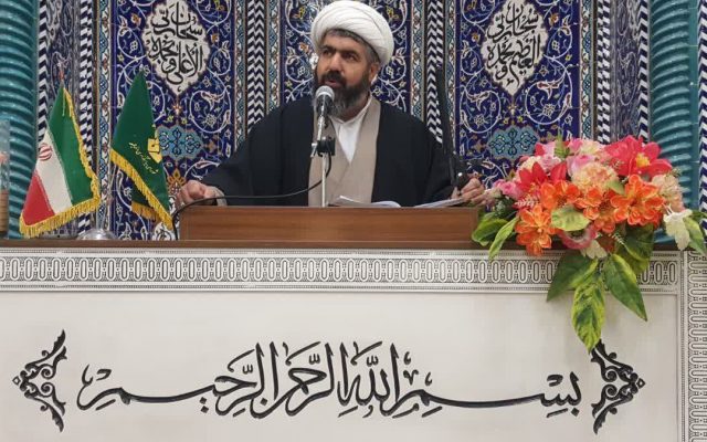 مسئولان شجاع و مقتدر برای حفظ عزت و استقلال کشور تصمیم‌گیری کنند