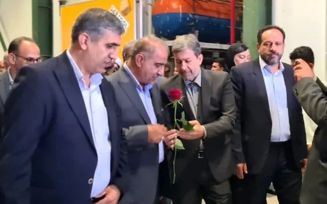 تحول در قطب کشاورزی اصفهان؛فاز نخست مجتمع ۳۵ هکتاری «گل‌مک» در سمیرم با حضور استاندار افتتاح شد