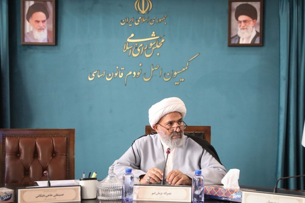 تشکیل کمیته‌ای برای بازپرداخت بدهی ارزی شهرداری مشهد به صندوق توسعه ملی