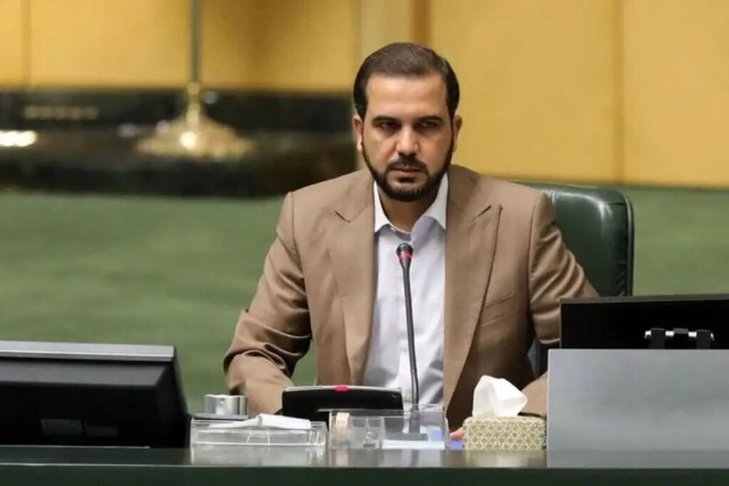 وزیر اقتصاد در آستانه استیضاح / ادعای یک نماینده: وزیری که نزدیکانش حقوق ۴۰۰ میلیونی را حق می‌دانند، به مردم که می‌رسند می‌گویند کالابرگ تورم زا است