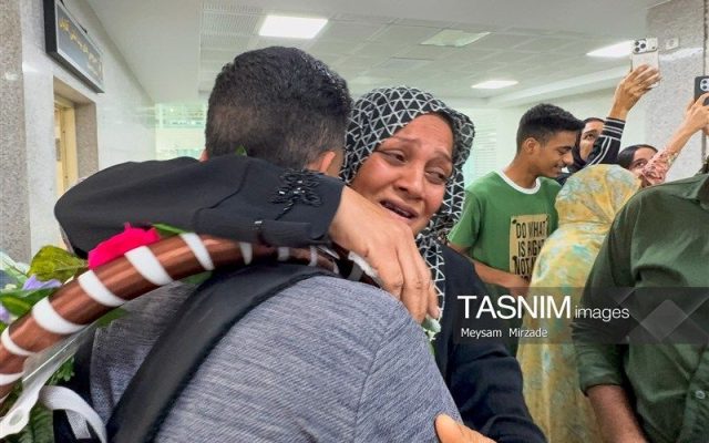 چشم‌های دوخته به درِ زندان امارات/ روایت صیادان ایرانی از شکنجه در ابوظبی /امارات قایق، گوشی و حتی لباس‌هایمان را گرفت