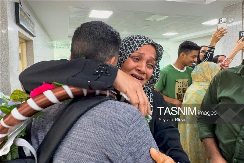 چشم‌های دوخته به درِ زندان امارات/ روایت صیادان ایرانی از شکنجه در ابوظبی /امارات قایق، گوشی و حتی لباس‌هایمان را گرفت
