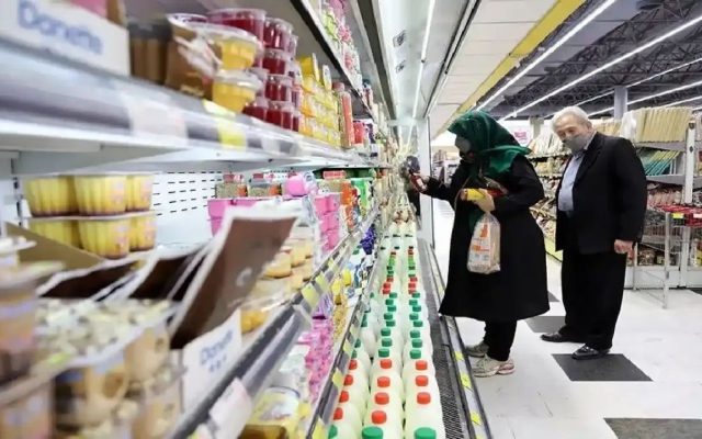 مجلس برای کاهش فشار اقتصادی بر مردم تلاش می‌کند