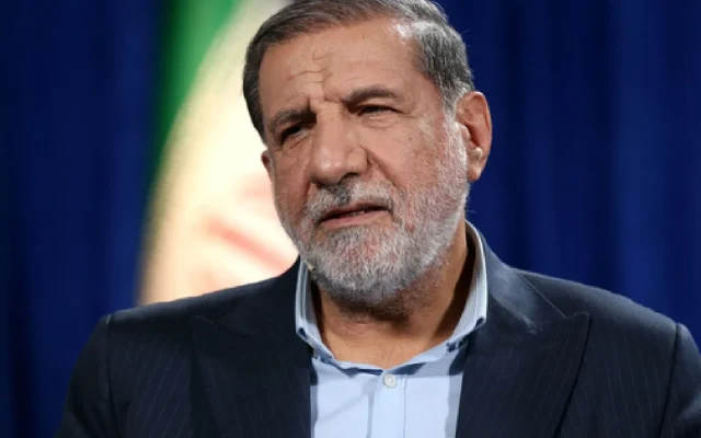 روحانی با طرح مباحث تفرقه‌انگیز به کشور آسیب نزند